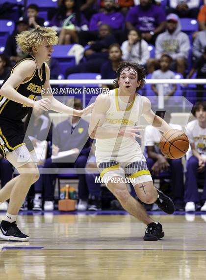 Thumbnail 1 in Brennan vs. Stony Point photogallery.
