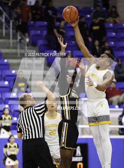 Thumbnail 3 in Brennan vs. Stony Point photogallery.