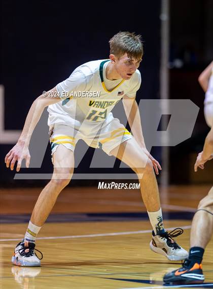 Thumbnail 3 in Eureka vs. Smith Valley (NIAA 1A State Championship) photogallery.