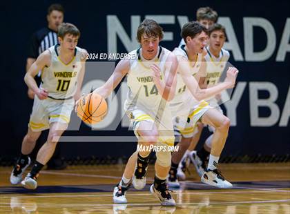 Thumbnail 3 in Eureka vs. Smith Valley (NIAA 1A State Championship) photogallery.