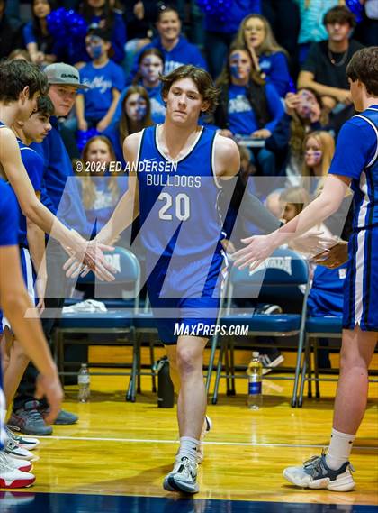 Thumbnail 1 in Eureka vs. Smith Valley (NIAA 1A State Championship) photogallery.