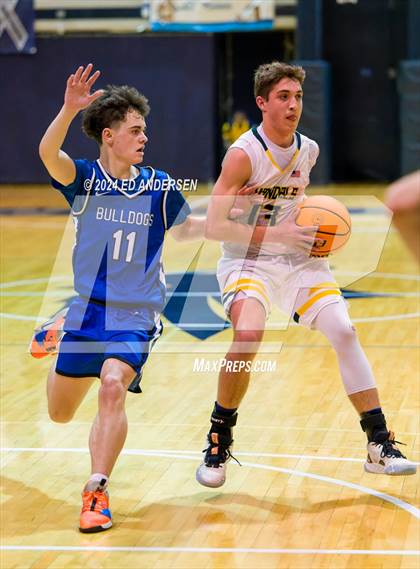 Thumbnail 1 in Eureka vs. Smith Valley (NIAA 1A State Championship) photogallery.