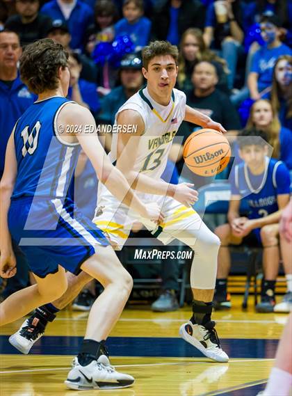 Thumbnail 2 in Eureka vs. Smith Valley (NIAA 1A State Championship) photogallery.