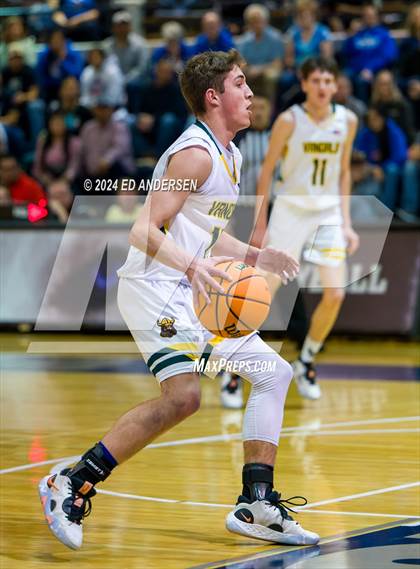 Thumbnail 2 in Eureka vs. Smith Valley (NIAA 1A State Championship) photogallery.