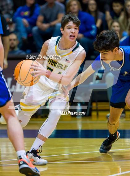 Thumbnail 2 in Eureka vs. Smith Valley (NIAA 1A State Championship) photogallery.