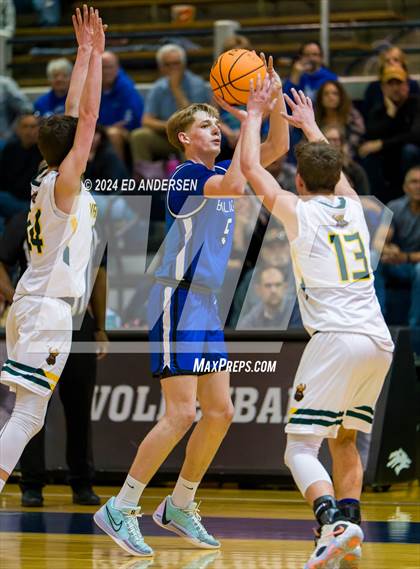 Thumbnail 2 in Eureka vs. Smith Valley (NIAA 1A State Championship) photogallery.
