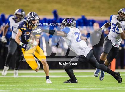 Thumbnail 1 in Mansfield Summit vs. Highland Park (UIL 5A DI Regional Playoff) photogallery.
