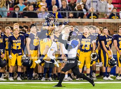 Thumbnail 2 in Mansfield Summit vs. Highland Park (UIL 5A DI Regional Playoff) photogallery.
