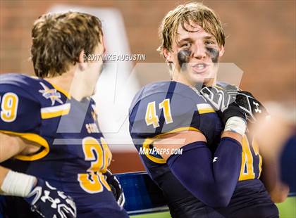 Thumbnail 2 in Mansfield Summit vs. Highland Park (UIL 5A DI Regional Playoff) photogallery.