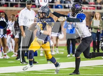 Thumbnail 3 in Mansfield Summit vs. Highland Park (UIL 5A DI Regional Playoff) photogallery.