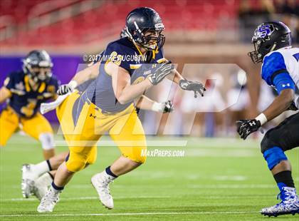 Thumbnail 1 in Mansfield Summit vs. Highland Park (UIL 5A DI Regional Playoff) photogallery.
