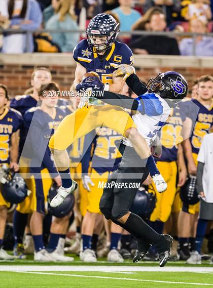 Thumbnail 2 in Mansfield Summit vs. Highland Park (UIL 5A DI Regional Playoff) photogallery.
