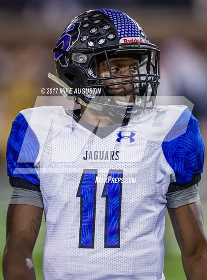 Thumbnail 1 in Mansfield Summit vs. Highland Park (UIL 5A DI Regional Playoff) photogallery.