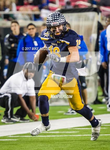 Thumbnail 2 in Mansfield Summit vs. Highland Park (UIL 5A DI Regional Playoff) photogallery.
