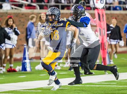 Thumbnail 2 in Mansfield Summit vs. Highland Park (UIL 5A DI Regional Playoff) photogallery.