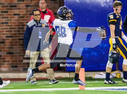 Thumbnail 3 in Mansfield Summit vs. Highland Park (UIL 5A DI Regional Playoff) photogallery.