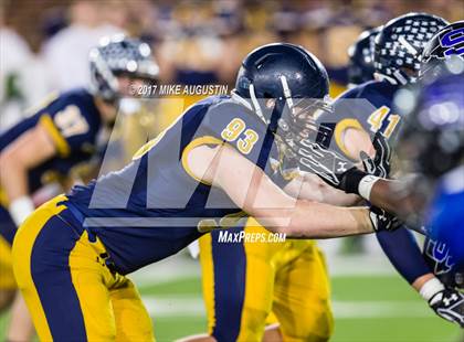 Thumbnail 2 in Mansfield Summit vs. Highland Park (UIL 5A DI Regional Playoff) photogallery.