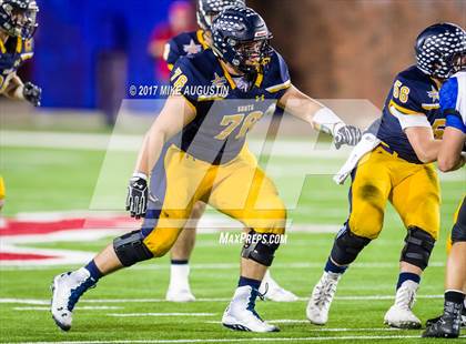 Thumbnail 1 in Mansfield Summit vs. Highland Park (UIL 5A DI Regional Playoff) photogallery.