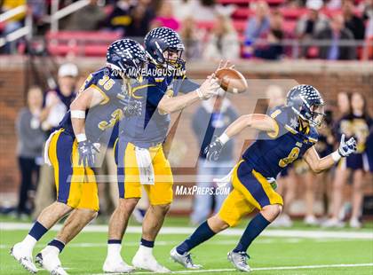Thumbnail 2 in Mansfield Summit vs. Highland Park (UIL 5A DI Regional Playoff) photogallery.