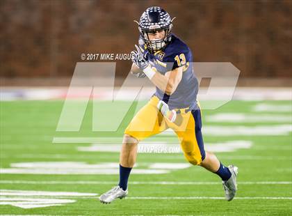 Thumbnail 3 in Mansfield Summit vs. Highland Park (UIL 5A DI Regional Playoff) photogallery.