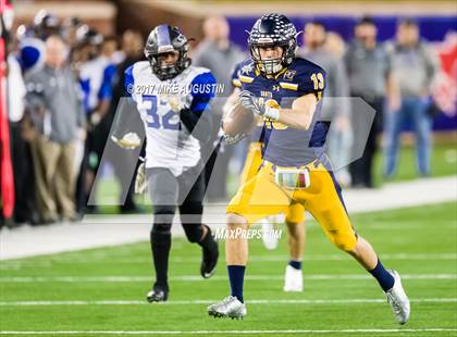 Thumbnail 3 in Mansfield Summit vs. Highland Park (UIL 5A DI Regional Playoff) photogallery.