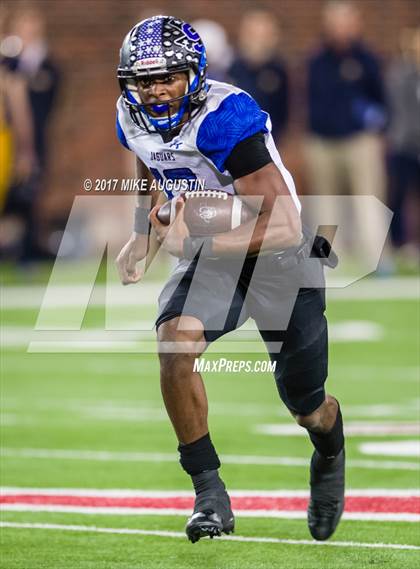 Thumbnail 1 in Mansfield Summit vs. Highland Park (UIL 5A DI Regional Playoff) photogallery.