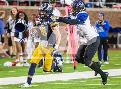 Thumbnail 1 in Mansfield Summit vs. Highland Park (UIL 5A DI Regional Playoff) photogallery.