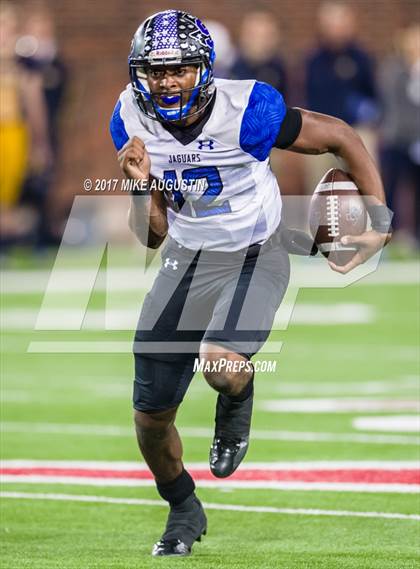 Thumbnail 2 in Mansfield Summit vs. Highland Park (UIL 5A DI Regional Playoff) photogallery.