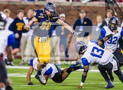 Thumbnail 1 in Mansfield Summit vs. Highland Park (UIL 5A DI Regional Playoff) photogallery.