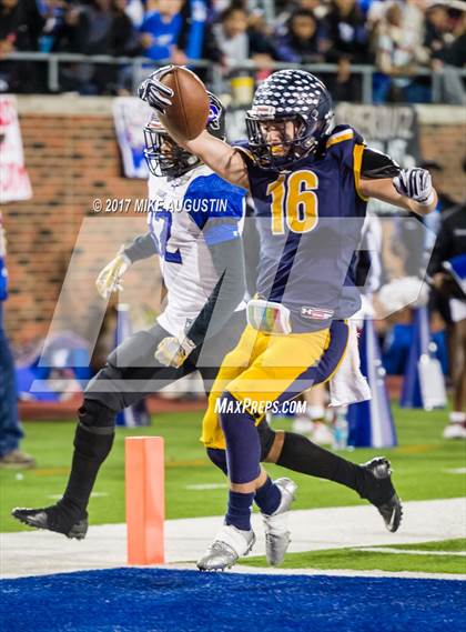 Thumbnail 2 in Mansfield Summit vs. Highland Park (UIL 5A DI Regional Playoff) photogallery.