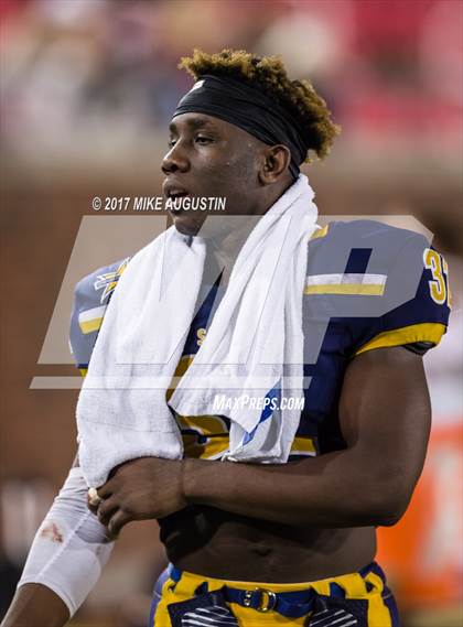 Thumbnail 3 in Mansfield Summit vs. Highland Park (UIL 5A DI Regional Playoff) photogallery.