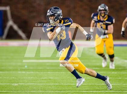 Thumbnail 1 in Mansfield Summit vs. Highland Park (UIL 5A DI Regional Playoff) photogallery.
