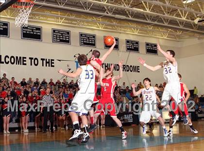 Thumbnail 3 in Central vs. Sheridan (4A East Regional Playoffs) photogallery.