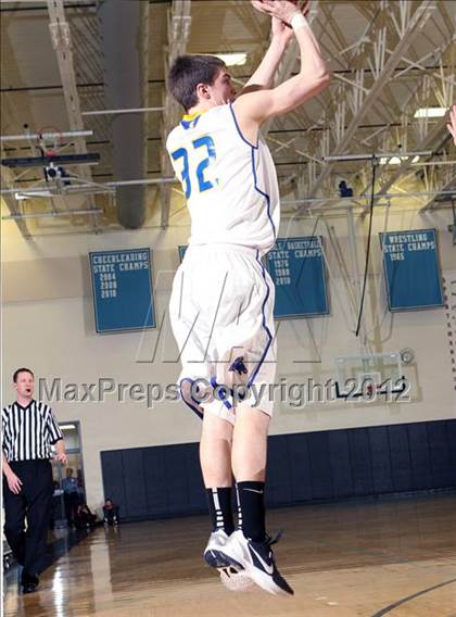 Thumbnail 3 in Central vs. Sheridan (4A East Regional Playoffs) photogallery.