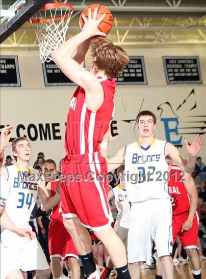 Thumbnail 1 in Central vs. Sheridan (4A East Regional Playoffs) photogallery.