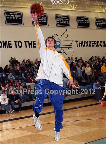 Thumbnail 3 in Central vs. Sheridan (4A East Regional Playoffs) photogallery.
