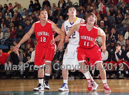 Thumbnail 3 in Central vs. Sheridan (4A East Regional Playoffs) photogallery.