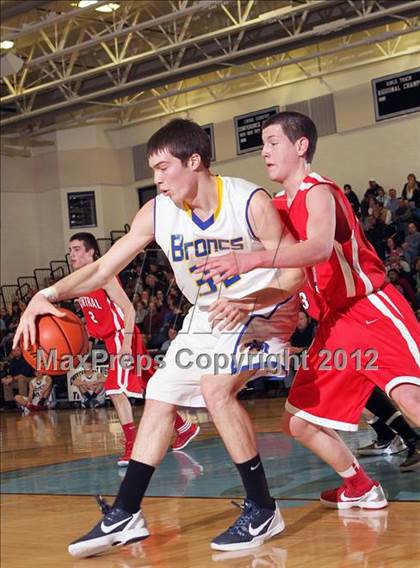 Thumbnail 3 in Central vs. Sheridan (4A East Regional Playoffs) photogallery.