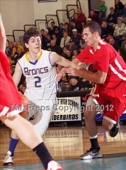 Thumbnail 3 in Central vs. Sheridan (4A East Regional Playoffs) photogallery.