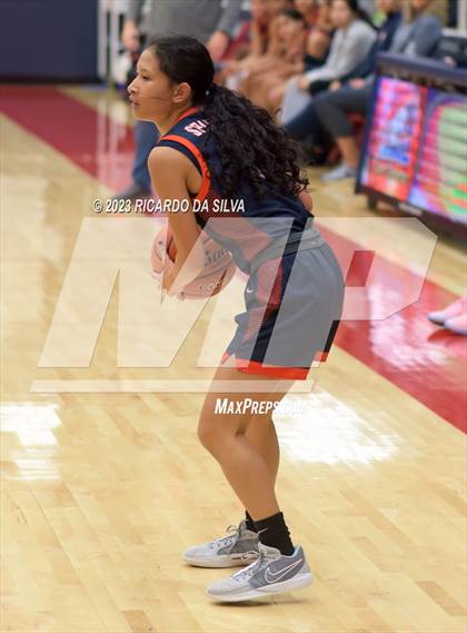Thumbnail 2 in Seven Lakes vs Shadow Creek (McDonald's Texas Invitational) photogallery.