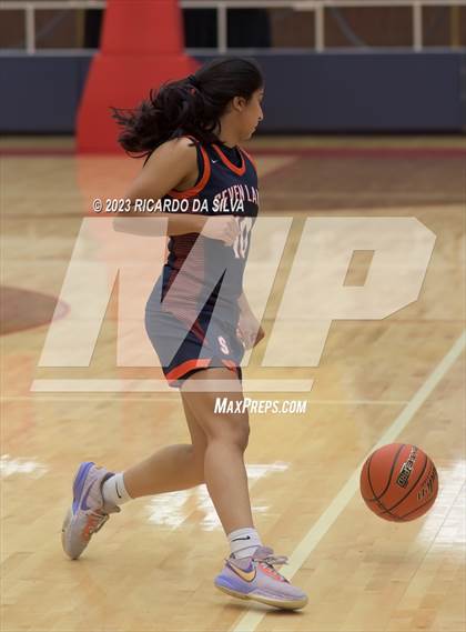 Thumbnail 3 in Seven Lakes vs Shadow Creek (McDonald's Texas Invitational) photogallery.