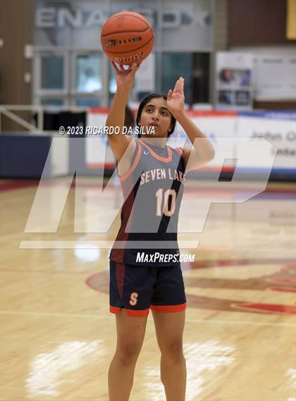 Thumbnail 1 in Seven Lakes vs Shadow Creek (McDonald's Texas Invitational) photogallery.
