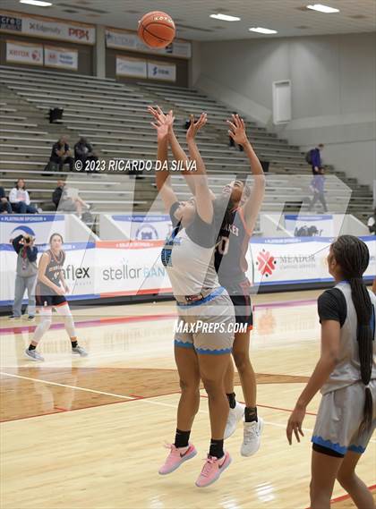 Thumbnail 3 in Seven Lakes vs Shadow Creek (McDonald's Texas Invitational) photogallery.