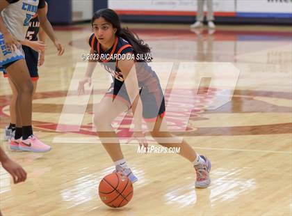Thumbnail 2 in Seven Lakes vs Shadow Creek (McDonald's Texas Invitational) photogallery.