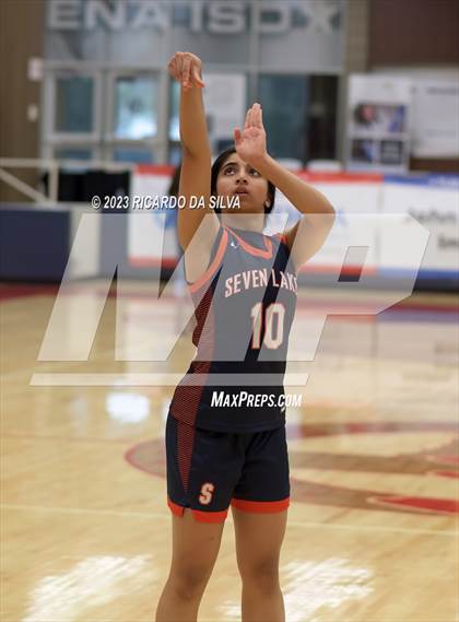 Thumbnail 2 in Seven Lakes vs Shadow Creek (McDonald's Texas Invitational) photogallery.