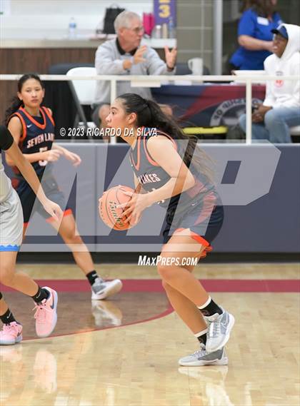 Thumbnail 3 in Seven Lakes vs Shadow Creek (McDonald's Texas Invitational) photogallery.