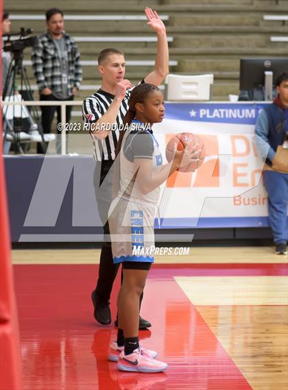 Thumbnail 3 in Seven Lakes vs Shadow Creek (McDonald's Texas Invitational) photogallery.