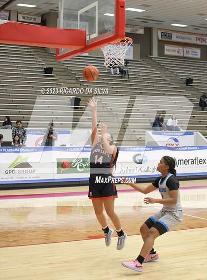 Thumbnail 1 in Seven Lakes vs Shadow Creek (McDonald's Texas Invitational) photogallery.