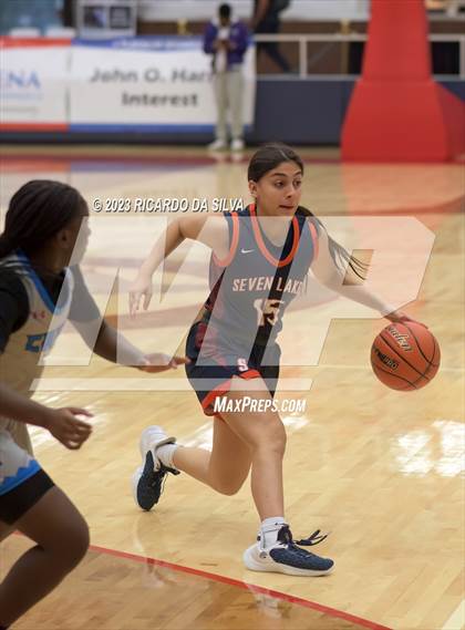 Thumbnail 1 in Seven Lakes vs Shadow Creek (McDonald's Texas Invitational) photogallery.
