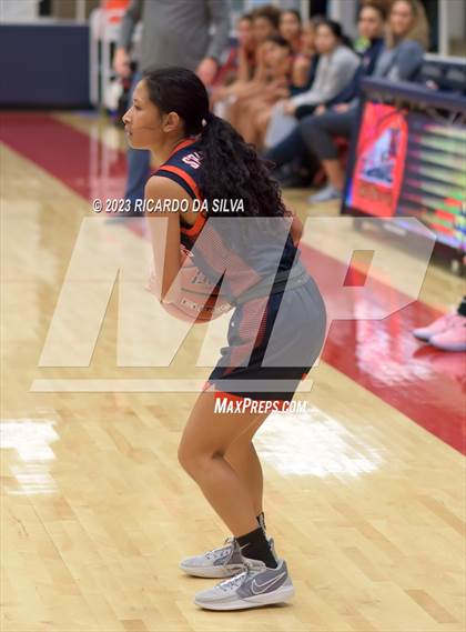 Thumbnail 1 in Seven Lakes vs Shadow Creek (McDonald's Texas Invitational) photogallery.